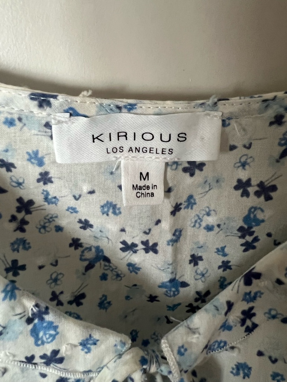 iris Blue and White Floral Tie-Front Ruffle Crop Top - Picture 3 of 4